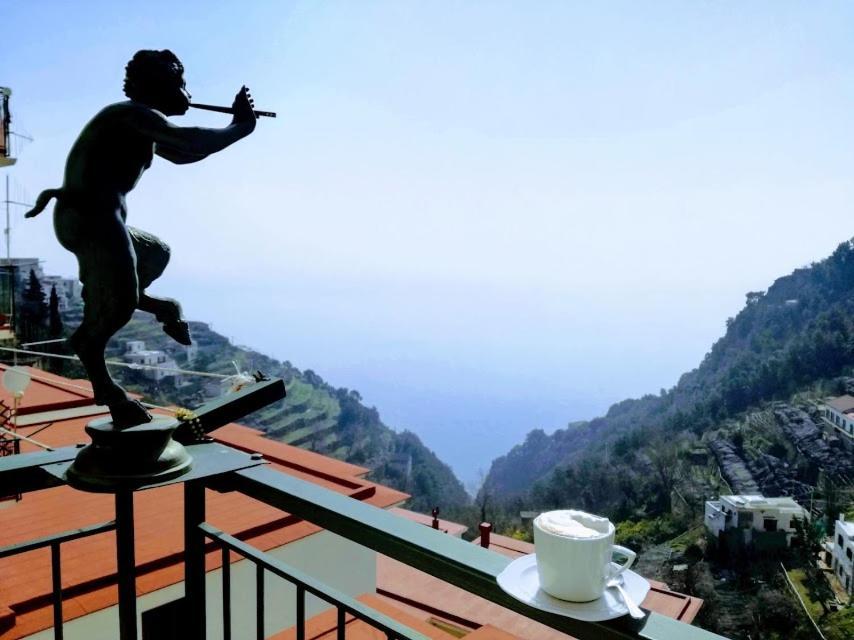Domus Gaia Bed & Breakfast อามาลฟี ภายนอก รูปภาพ
